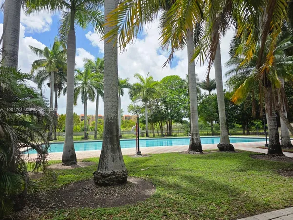 $249,000 | 9360 Fontainebleau Boulevard, Unit 503, Miami, FL 33172