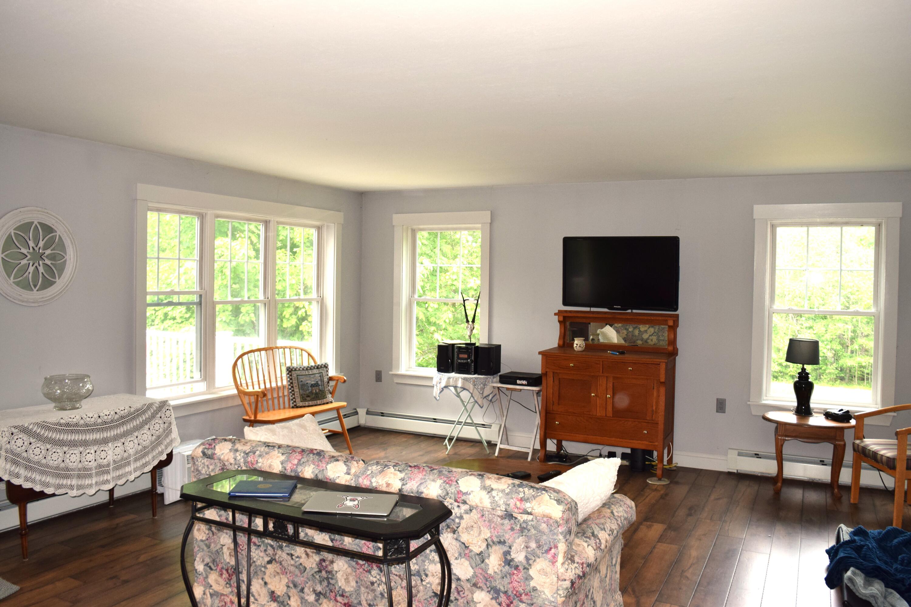 171 Hancock Pond Road Sebago, ME 04029 - Photo 11 of 27 Livingroom