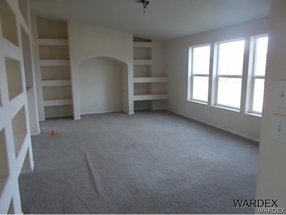 5778 Hoover Road Golden Valley, AZ 86413 - Photo 4 of 36 Family Room