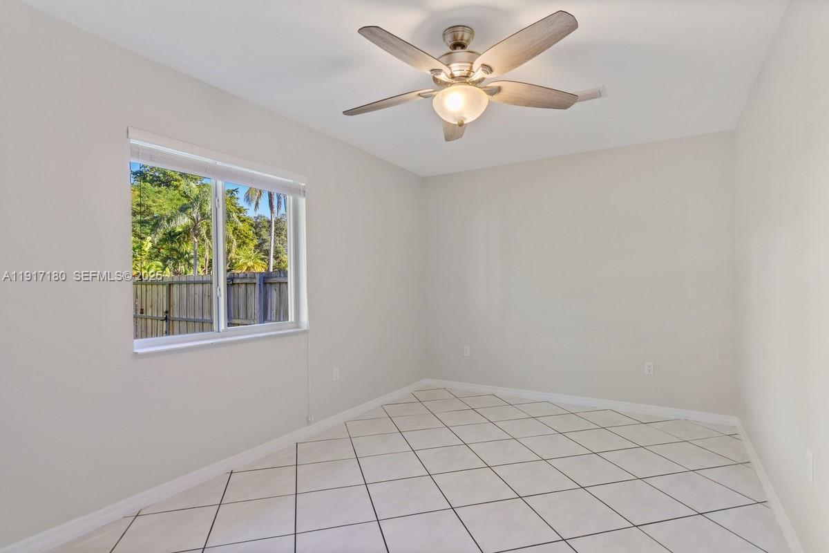 8365 Southwest 131st Street Pinecrest, FL 33156 - Photo 10 of 16