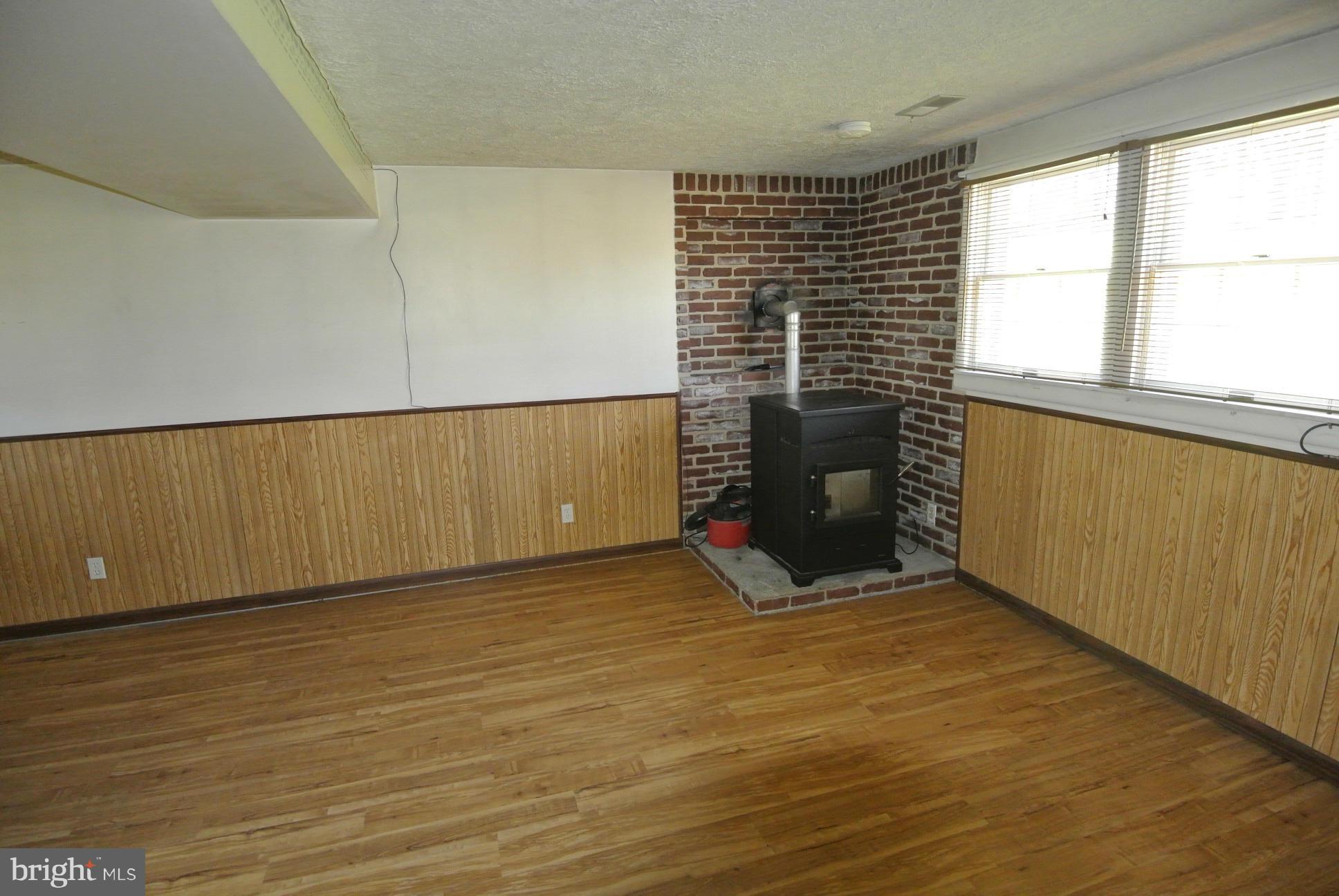 121 Ryan Drive Rising Sun, MD 21911 - Photo 12 of 19 Living Room