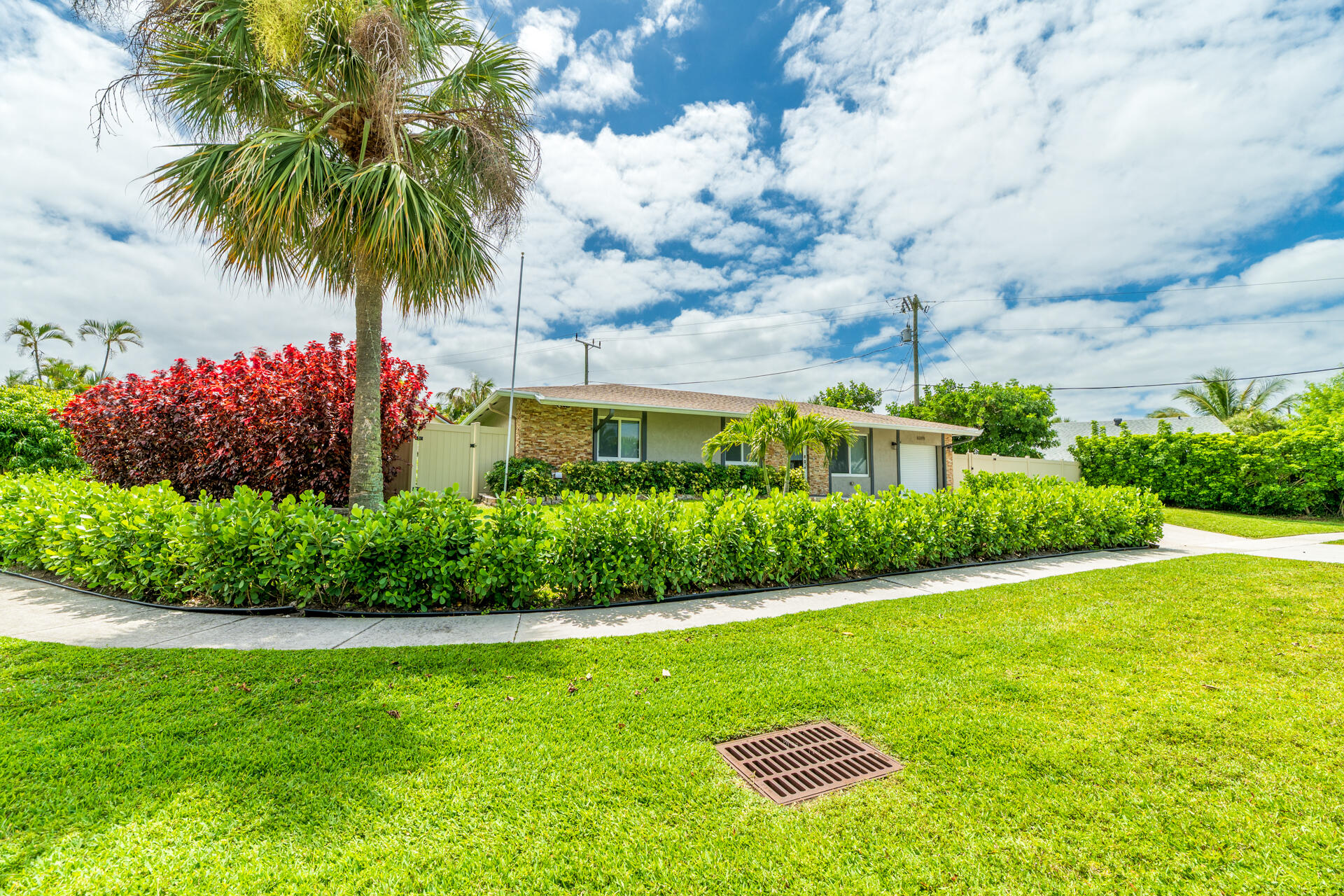 8099 Santa Fe Trail Boca Raton, FL 33487 - Photo 2 of 72 20260415 - 8099 Santa Fe Trail - MR-4