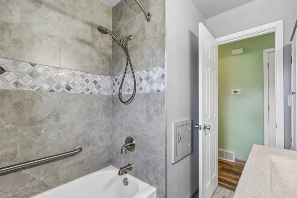 $189,000 | 8221 West Carmen Avenue, Milwaukee, WI 53218