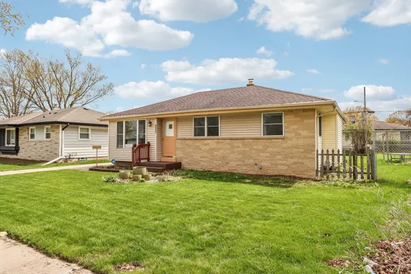 $189,000 | 8221 West Carmen Avenue, Milwaukee, WI 53218