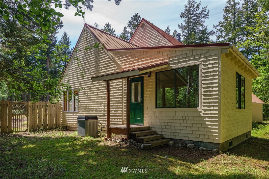 590 Shark Reef Road Lopez Island, WA 98261 - Photo 10 of 25 Gallery Image 10