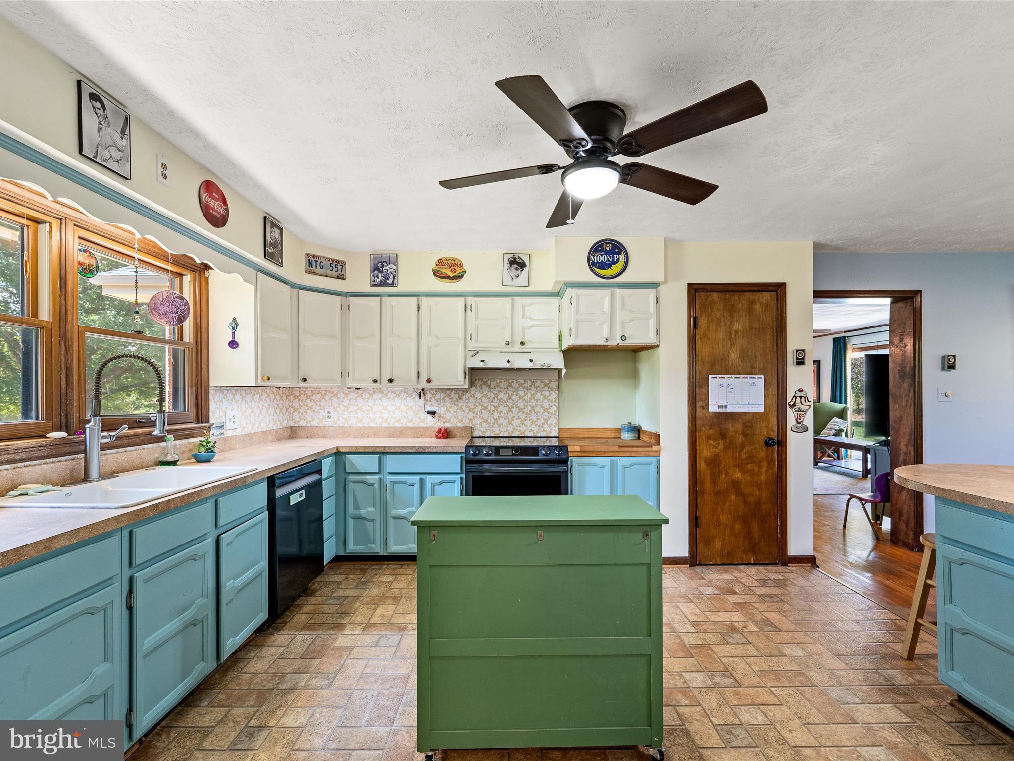 116 Rehoboth Lane Summit Point, WV 25446 - Photo 24 of 61 Kitchen
