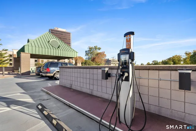 $350,000 | 235 East River Drive, Unit 203, East Hartford, CT 06108