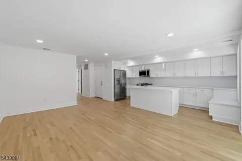 $4,650 | 116 Valley Street, Unit 2, South Orange, NJ 07079