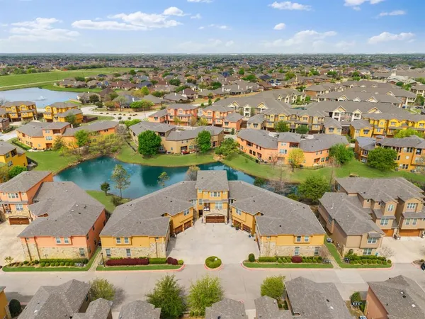 $345,000 | 2660 Villa Di Lago Drive, Unit 4, Grand Prairie, TX 75054
