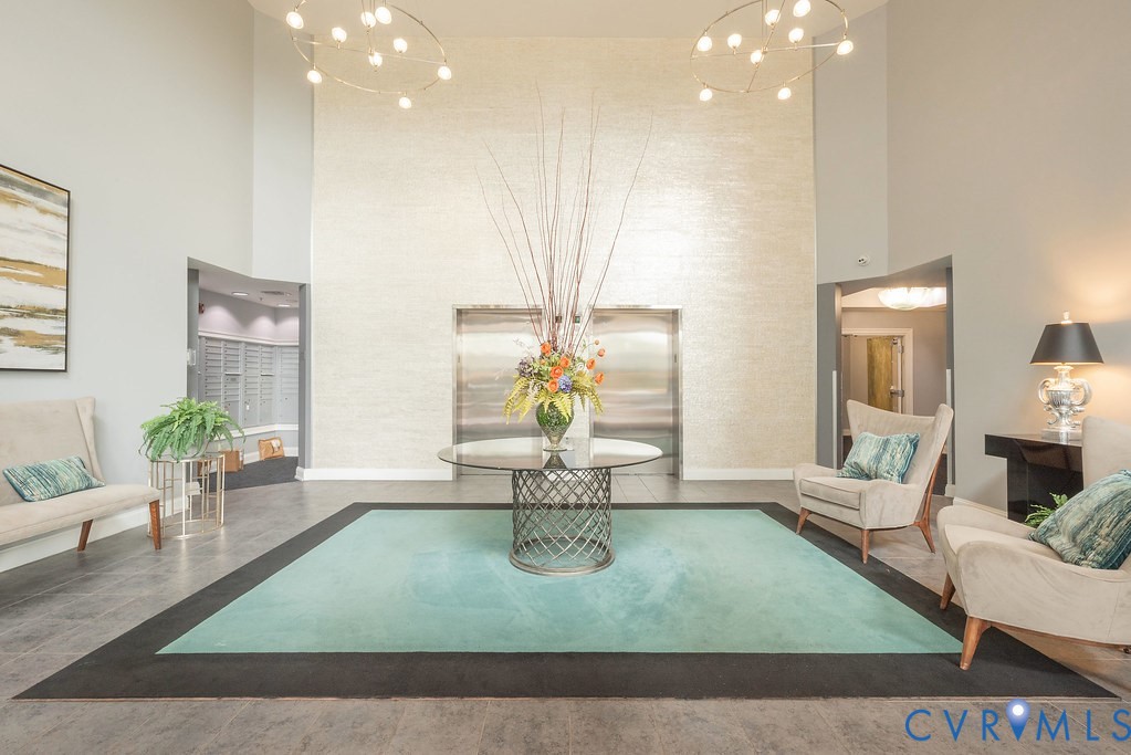 4820 Old Main Street, Unit 511 Henrico, VA 23231 - Photo 4 of 51 a living room with furniture