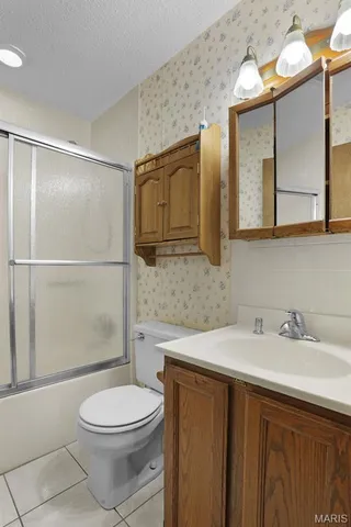 $250,000 | 5 Olivia Lane, Glen Carbon, IL 62034