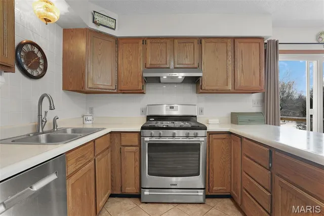 $250,000 | 5 Olivia Lane, Glen Carbon, IL 62034