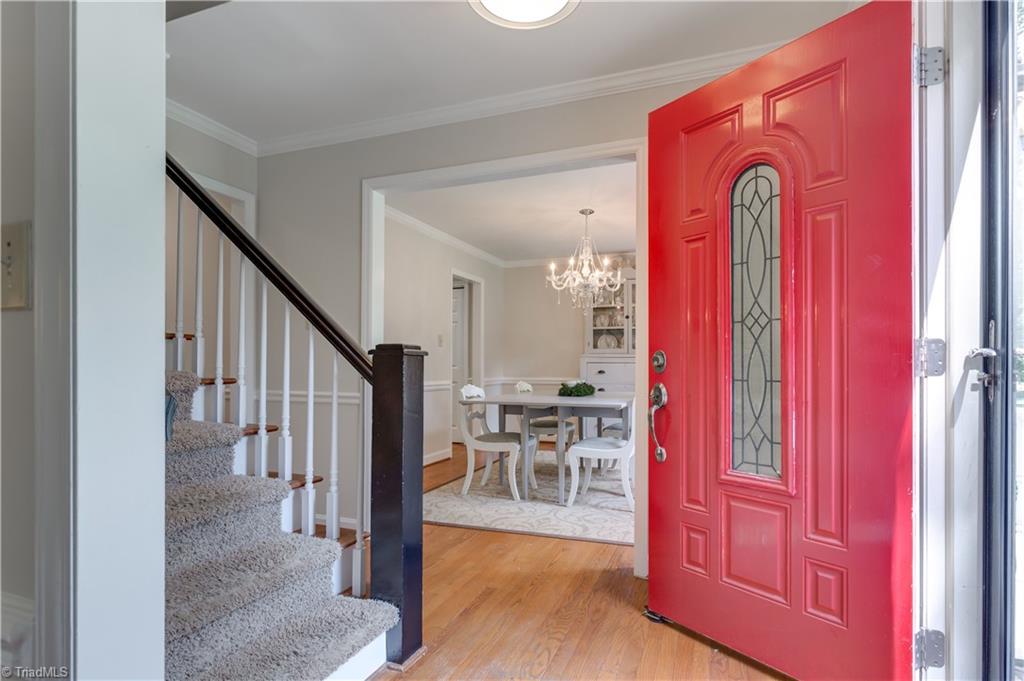 7004 Ridge Haven Road Greensboro, NC 27410 - Photo 5 of 29 Open & Bright!