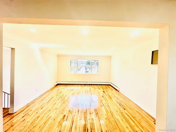 $4,000 | 495 Kimball Avenue, Unit 2, Yonkers, NY 10704