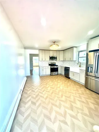 $4,000 | 495 Kimball Avenue, Unit 2, Yonkers, NY 10704