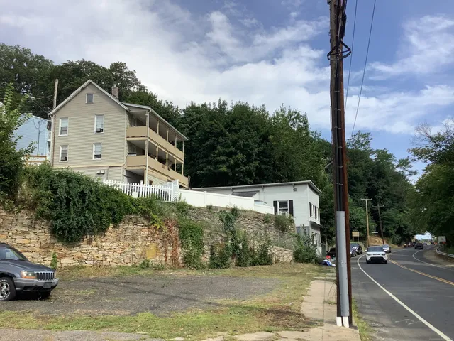 $550,000 | 105 Camptown Street, Derby, CT 06418