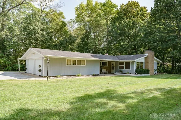 $295,000 | 3110 Beech Hill Drive, Bellbrook, OH 45305