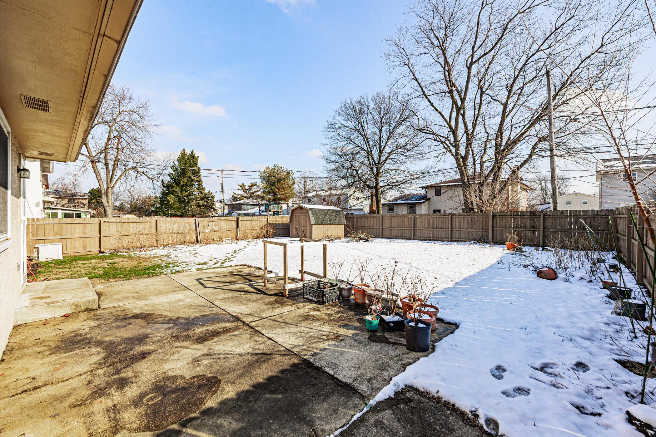 5436 Aspen Road Columbus, OH 43229 - Photo 11 of 70 5436 Aspen Rd 010