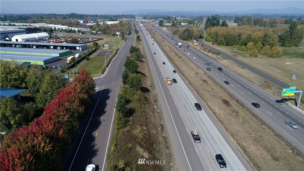 1738 South Timm Road Ridgefield, WA 98642 - Photo 3 of 16 a view of a city
