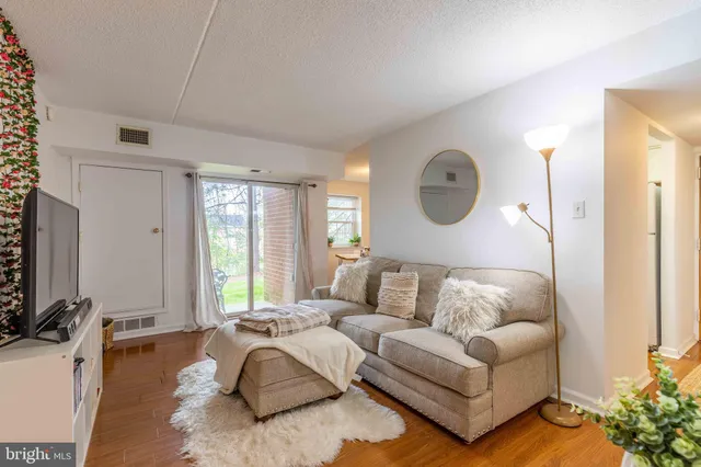 $1,800 | 3307 Valley Drive, Unit 3307, West Chester, PA 19382