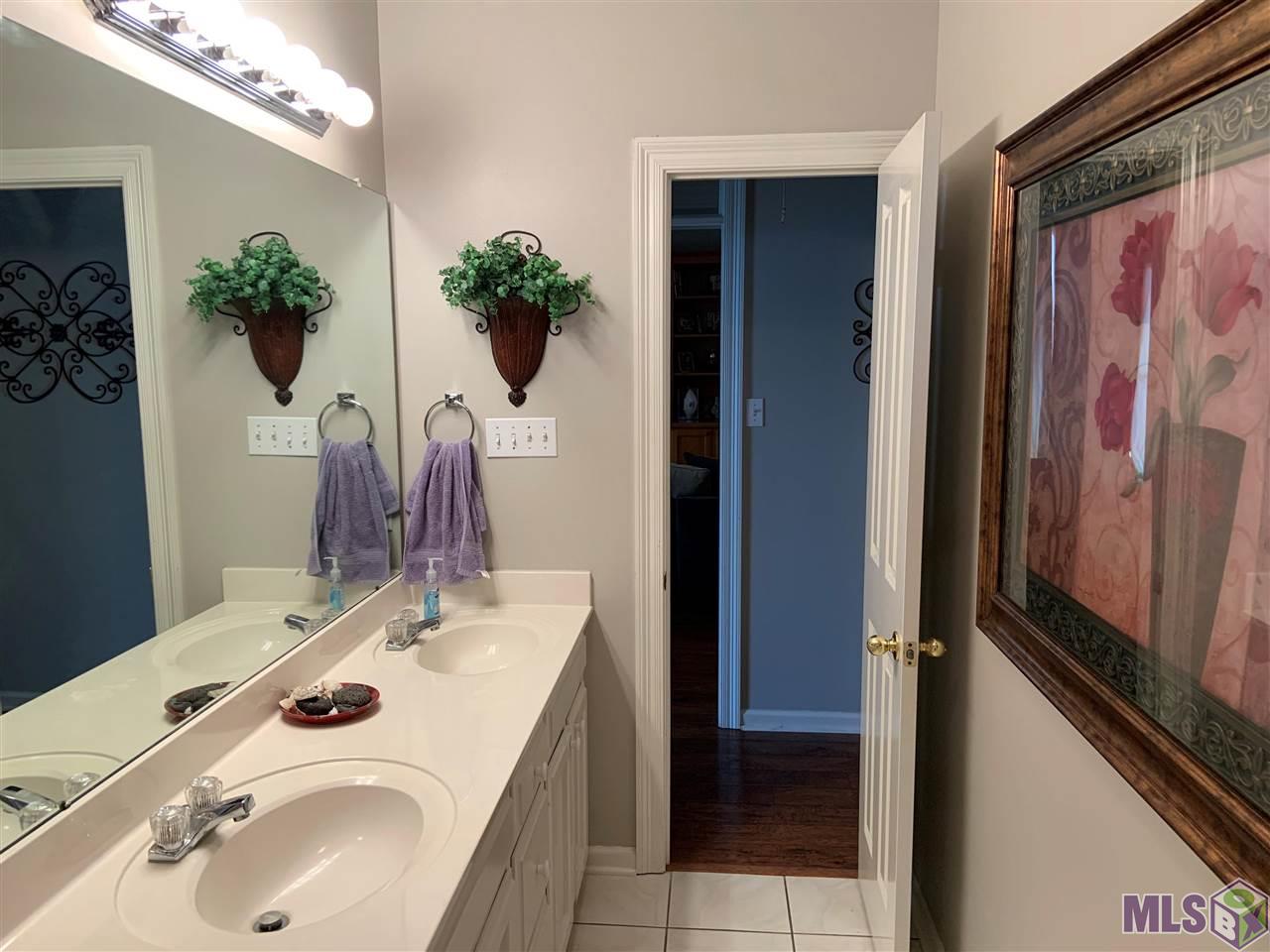 10581 Springglen Court Baton Rouge, LA 70810 - Photo 16 of 18