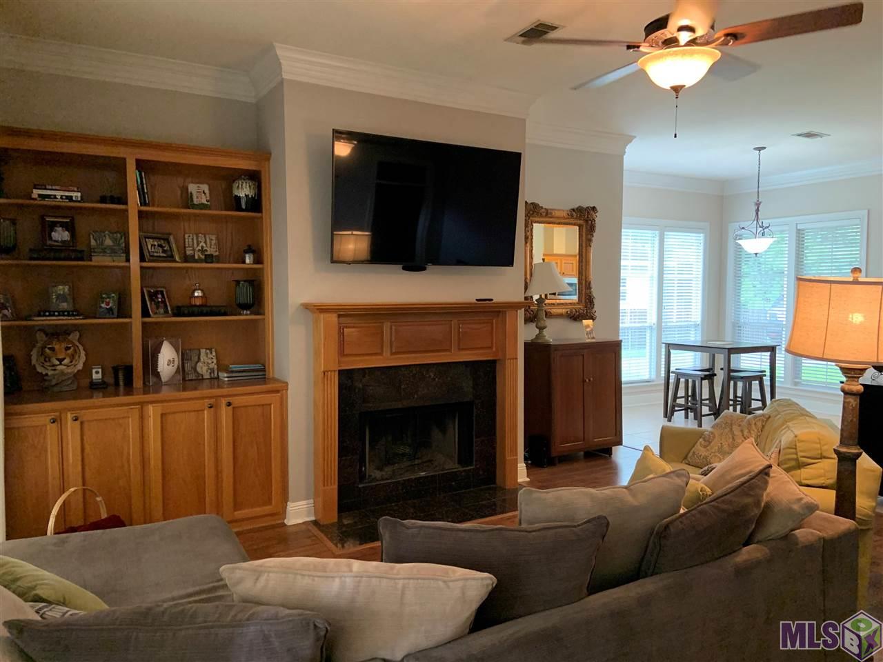 10581 Springglen Court Baton Rouge, LA 70810 - Photo 2 of 18