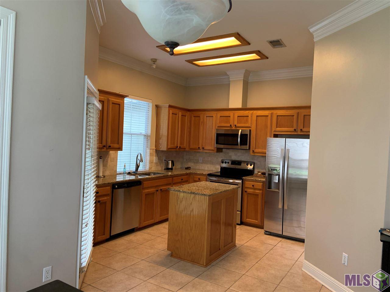 10581 Springglen Court Baton Rouge, LA 70810 - Photo 6 of 18