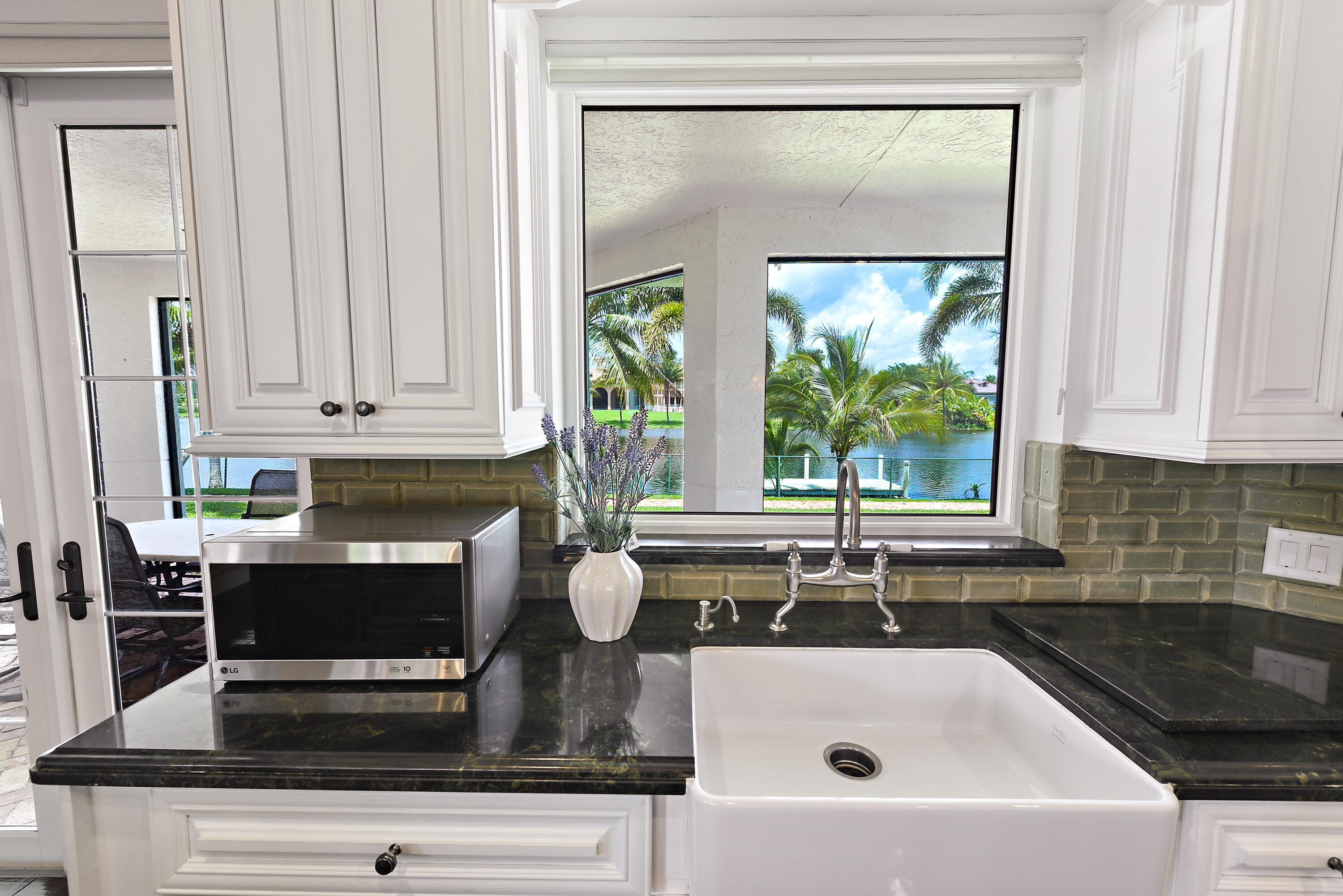 16046 Rio Del Sol Delray Beach, FL 33446 - Photo 22 of 41 Kitchen