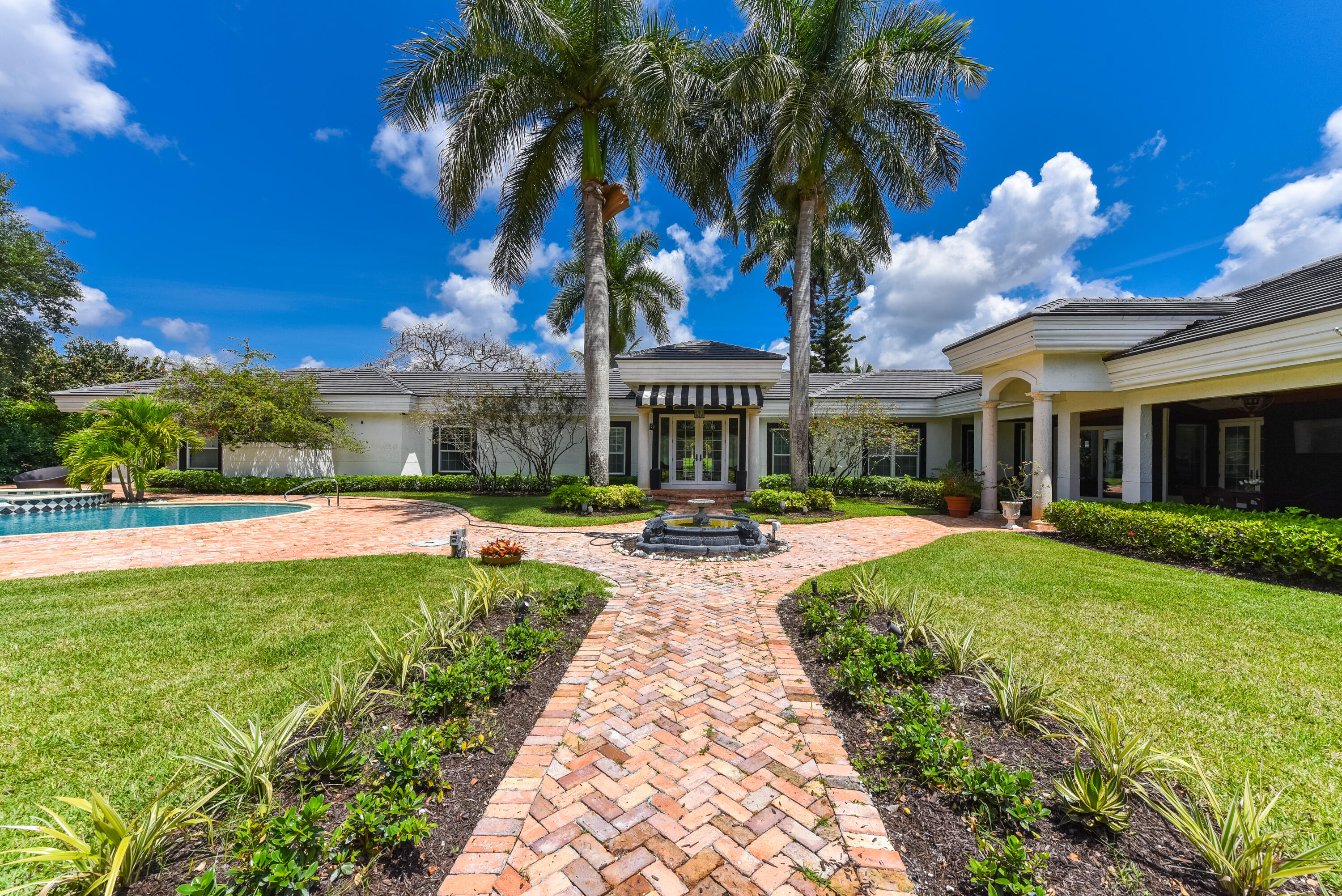 16046 Rio Del Sol Delray Beach, FL 33446 - Photo 4 of 41 Entry