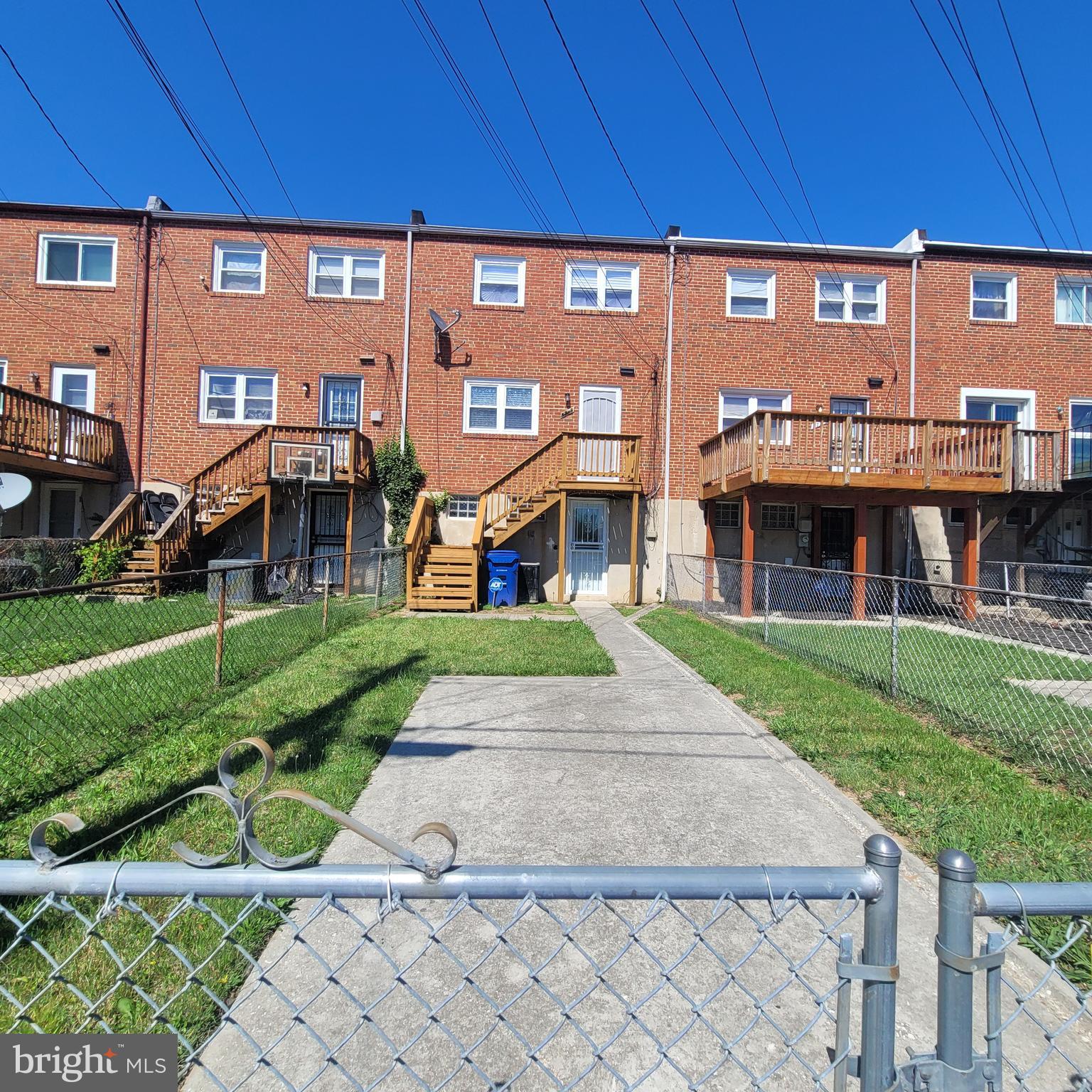 5709 Moravia Road Baltimore, MD 21206 - Photo 19 of 20 private Parking Pad