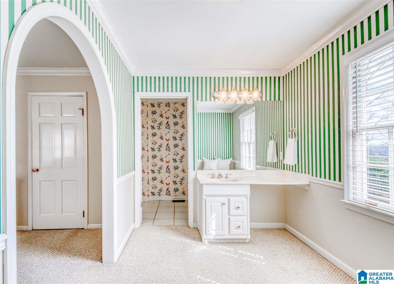 3613 Crestside Road Mountain Brook, AL 35223 - Photo 20 of 45