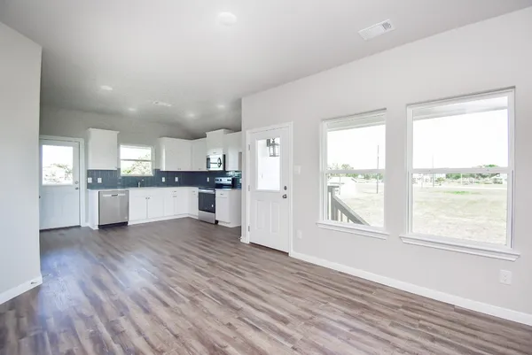 $1,800 | 544 Buckskin Drive, Palacios, TX 77465