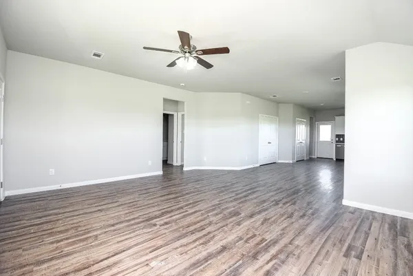 $1,800 | 544 Buckskin Drive, Palacios, TX 77465
