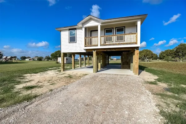 $1,800 | 544 Buckskin Drive, Palacios, TX 77465