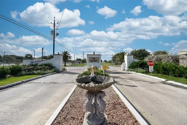 $1,800 | 544 Buckskin Drive, Palacios, TX 77465