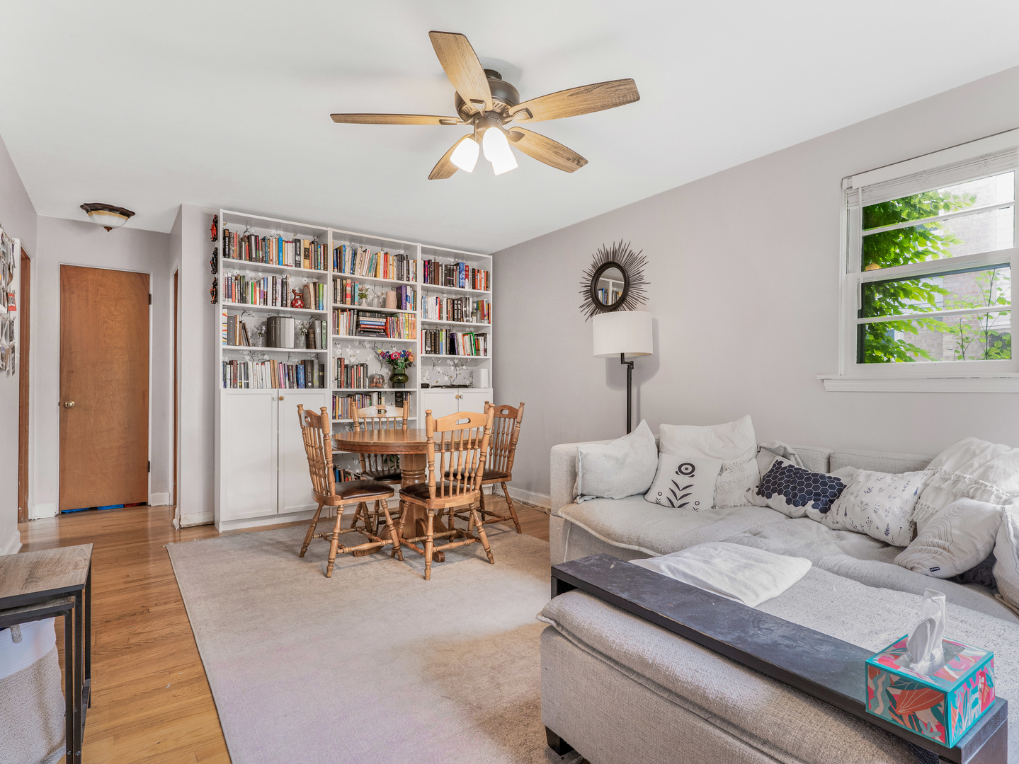 528 Maple Lane Hillside, IL 60162 - Photo 4 of 25