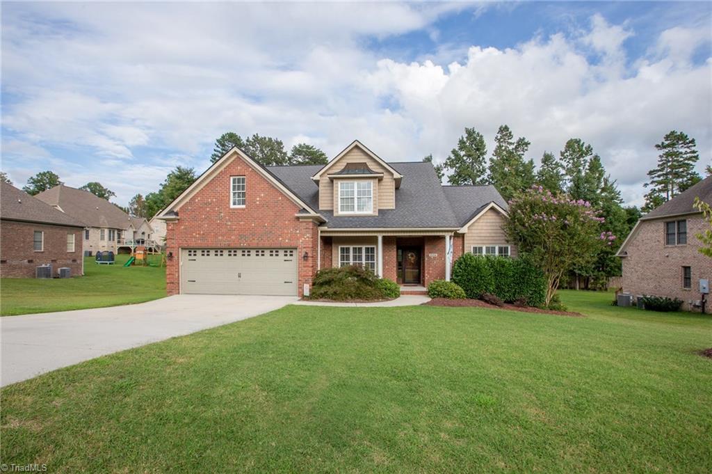 226 Ashbrook Road Thomasville, NC 27360 - Photo 3 of 30 Gallery Image 3