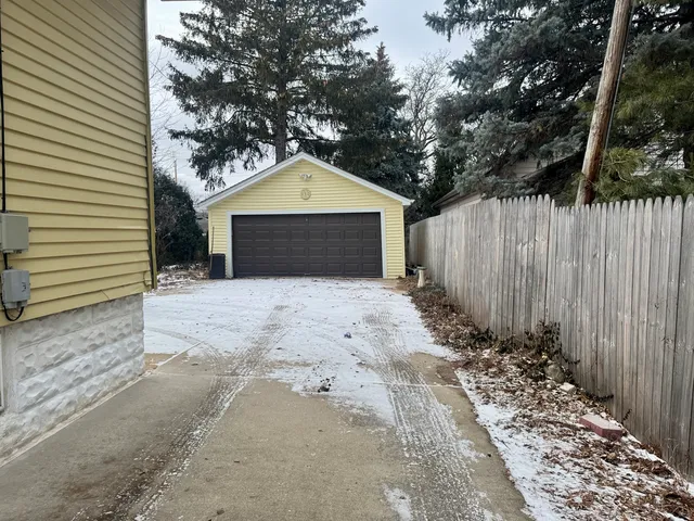 $295,000 | 165 Franklin Avenue, Aurora, IL 60506
