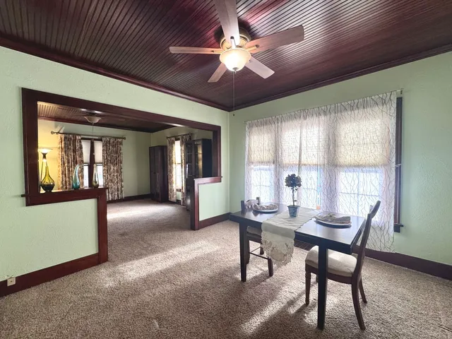 $295,000 | 165 Franklin Avenue, Aurora, IL 60506