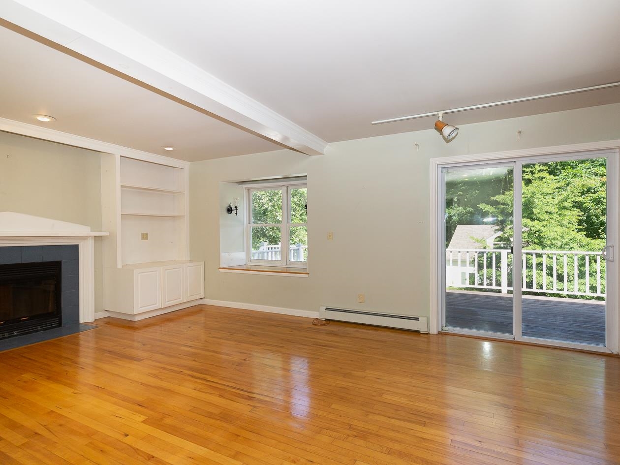 29 Riverside Farm Drive Lee, NH 03861 - Photo 4 of 40