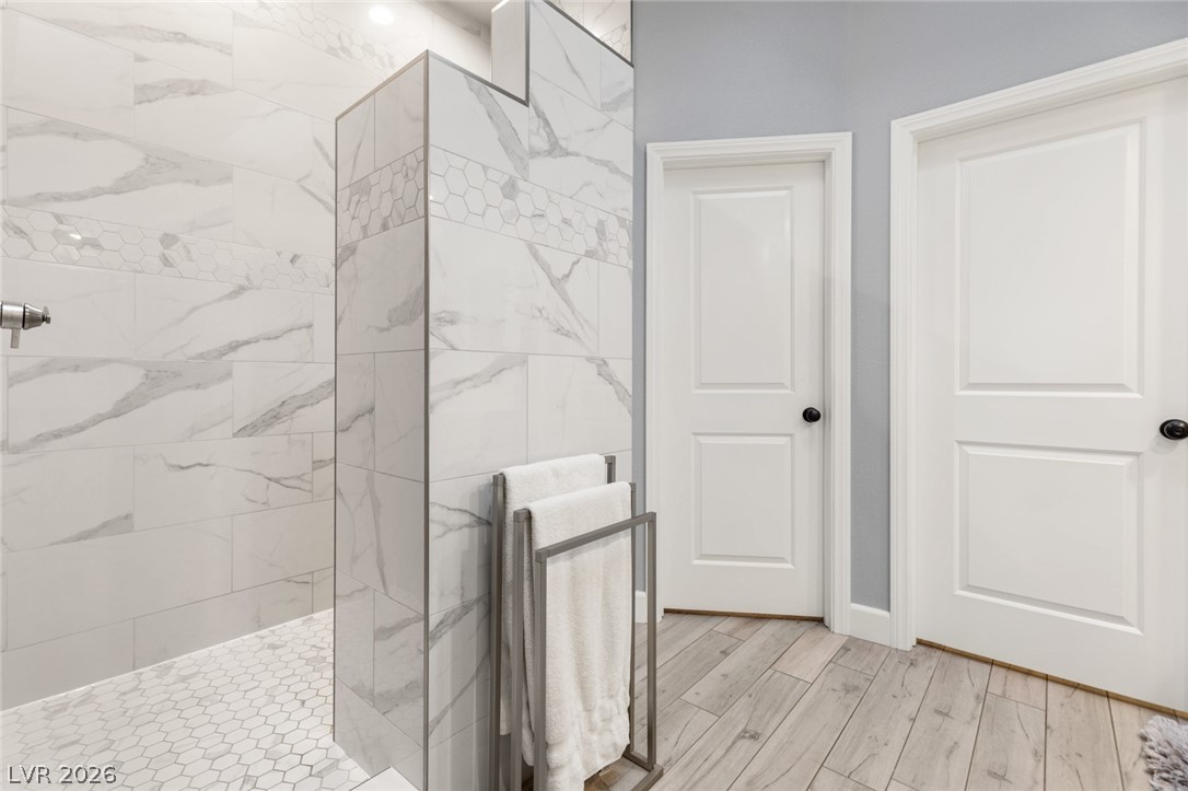 8936 Rainbow Ridge Drive Las Vegas, NV 89117 - Photo 23 of 46