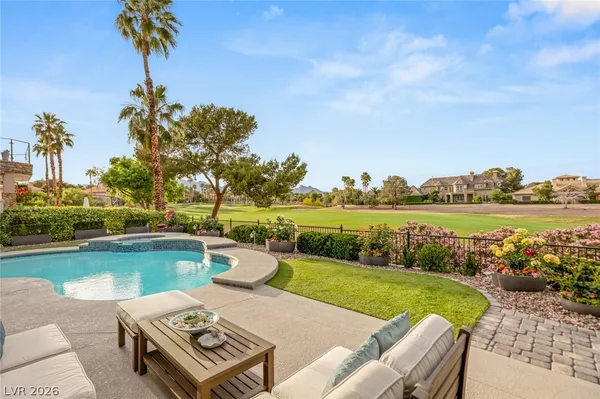 $1,250,000 | 8936 Rainbow Ridge Drive, Las Vegas, NV 89117