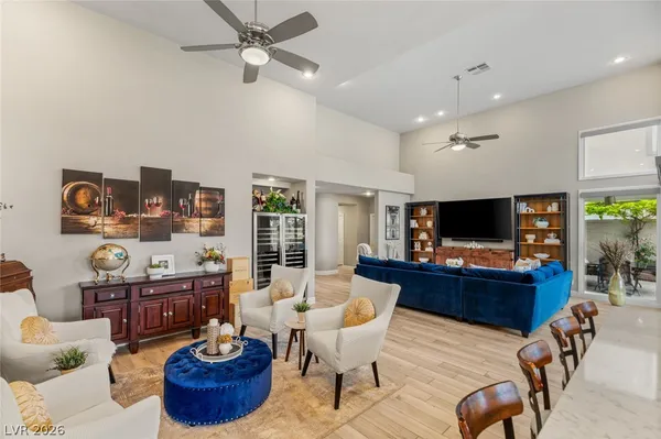 $1,250,000 | 8936 Rainbow Ridge Drive, Las Vegas, NV 89117