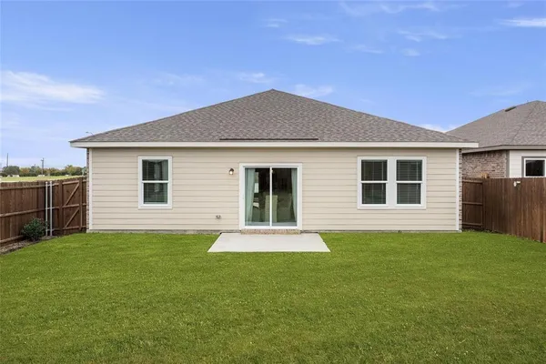 $2,250 | 1540 Shadow Hawk Drive, Fort Worth, TX 76052