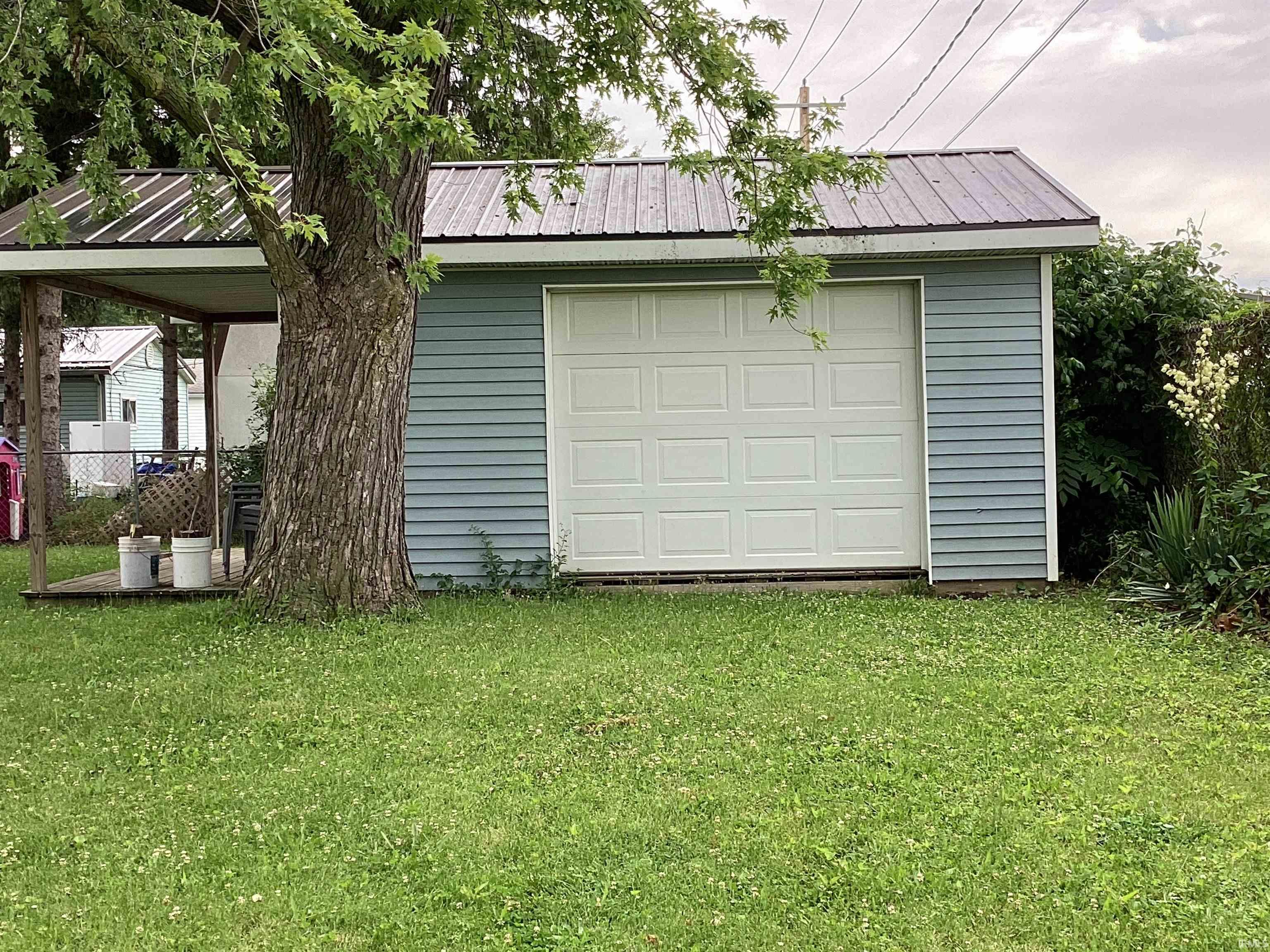 734 North 10th Street Decatur, IN 46733 - Photo 6 of 17