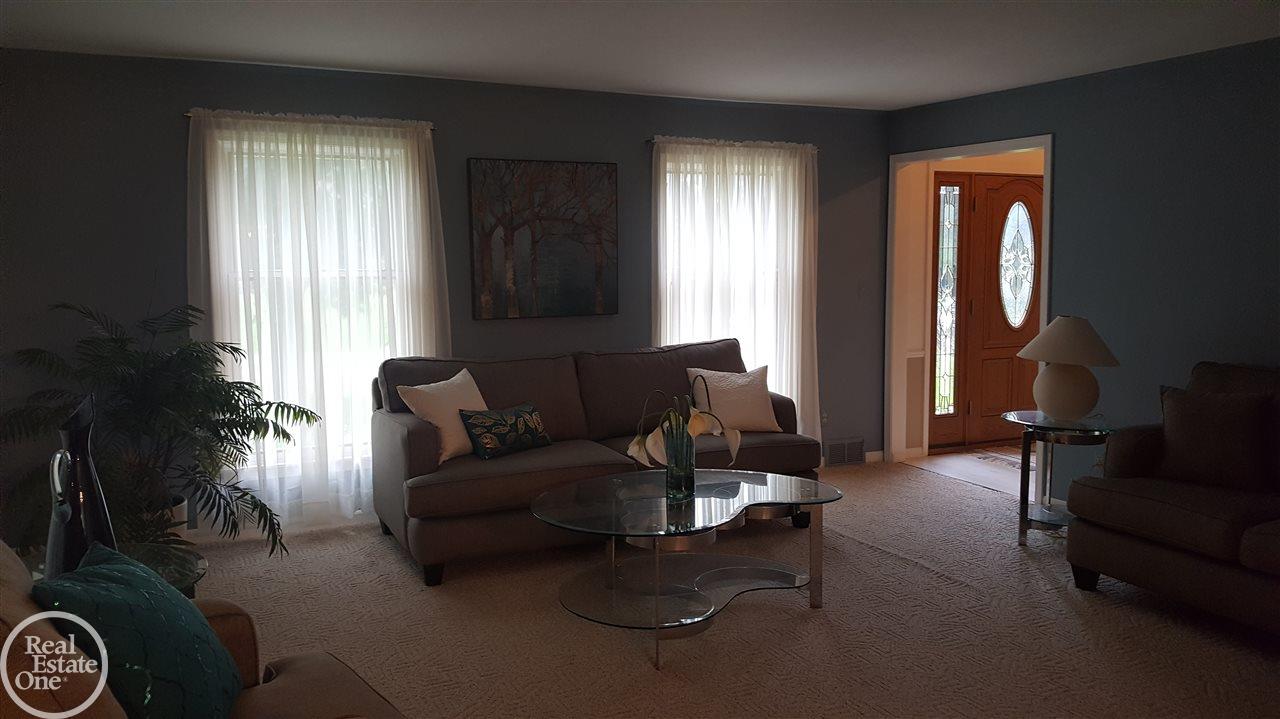 778 Leinster Road Rochester, MI 48309 - Photo 14 of 33 31329649-13.JPG