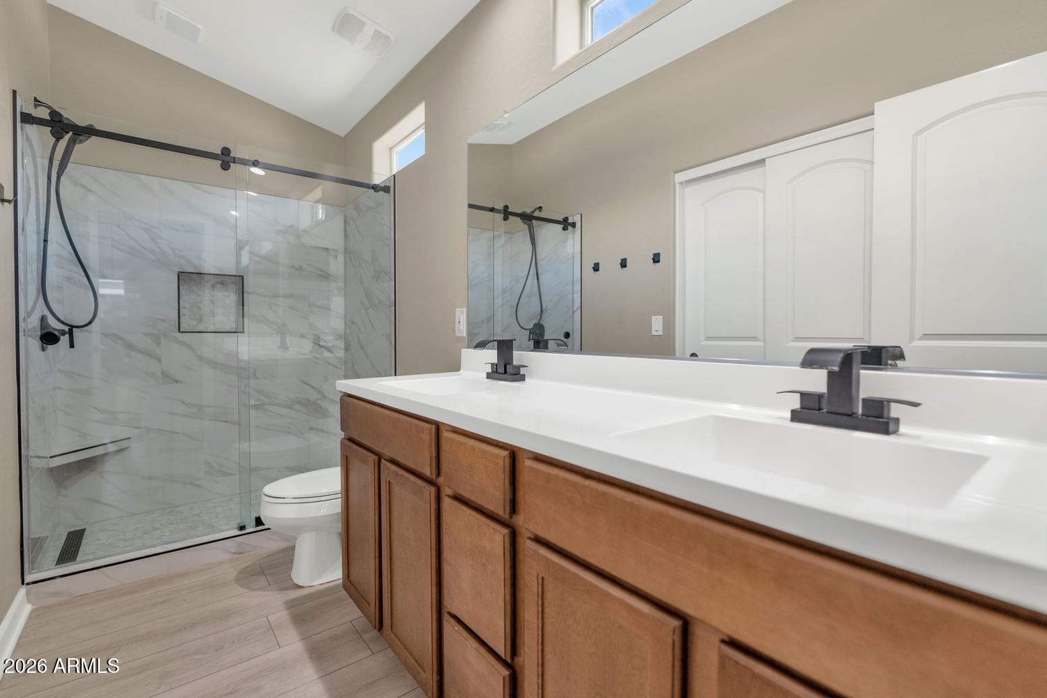 2150 West Alameda Road, Unit 2245 Phoenix, AZ 85085 - Photo 15 of 24 Ensuite