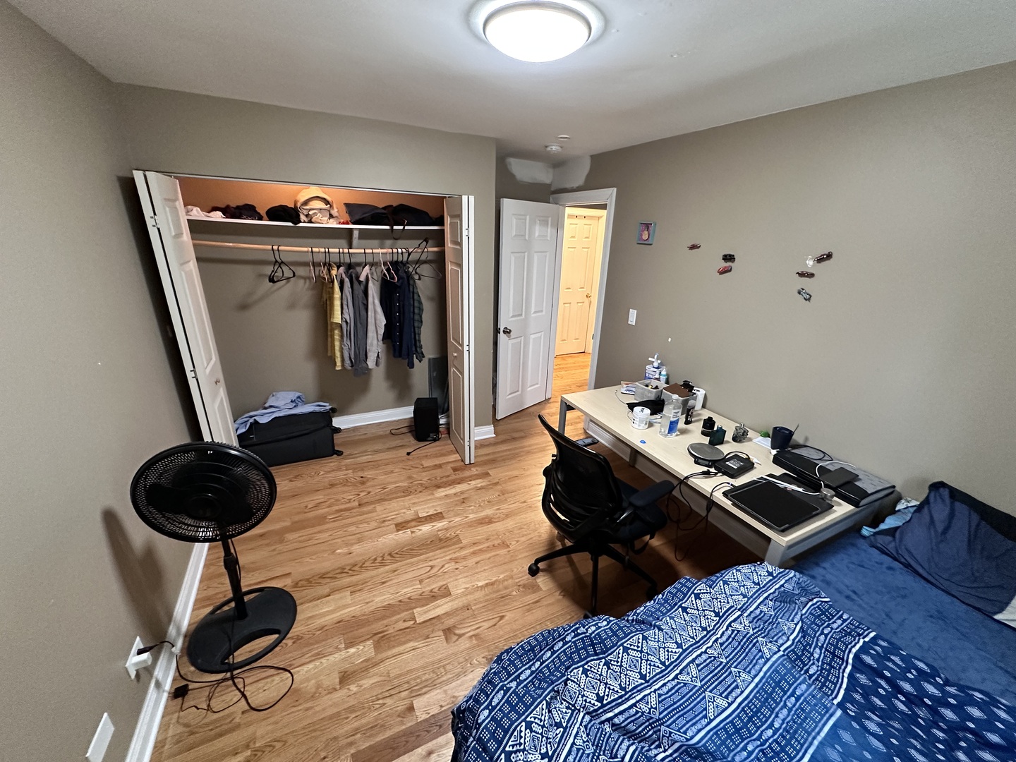 263 Blackberry Drive Bolingbrook, IL 60440 - Photo 16 of 50 a bed room with furniture and gym equipment