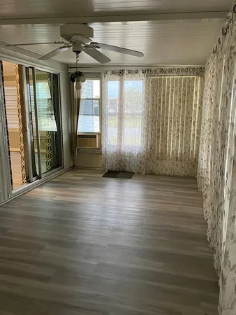 $159,900 | 1305 Mohawk Circle, Tavares, FL 32778