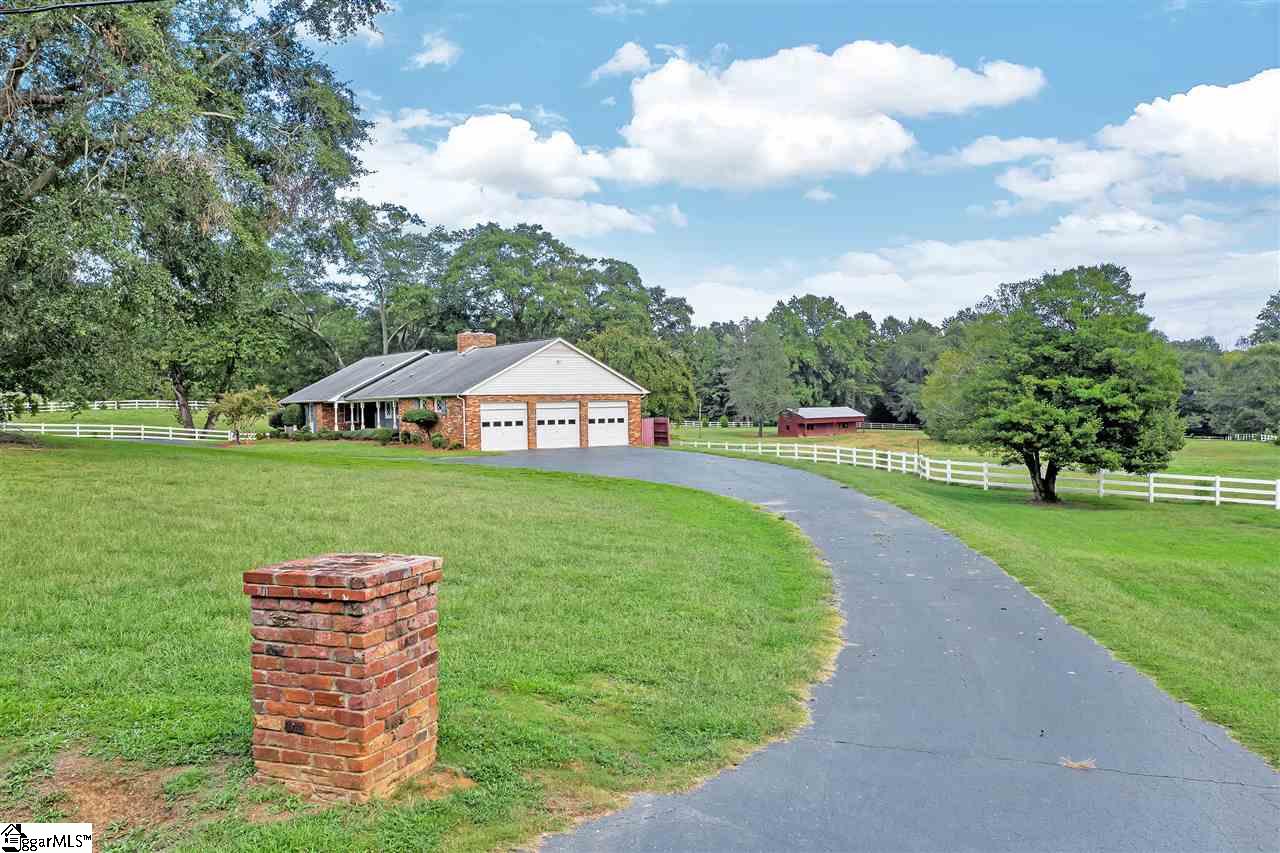 1007 Seven Springs Road Spartanburg, SC 29307 - Photo 3 of 32 Gallery Image 3